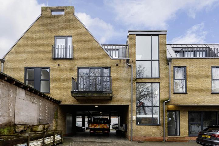 			3 Bedroom, 3 bath, 3 reception Apartment			 Dignam Close, Cricklewood